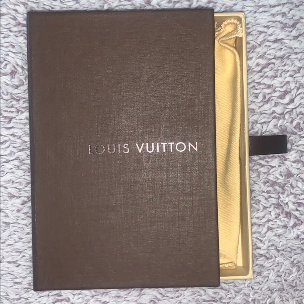 Louis Vuitton Carr Holder Case